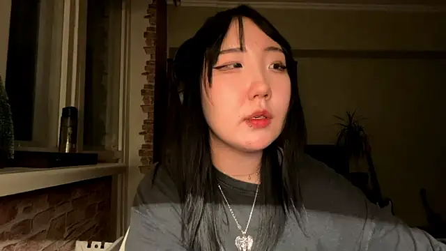 Chat +18 de Yunananaa ao vivo