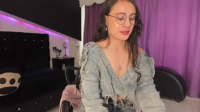 Coral_Gibson 라이브 XXX 채팅