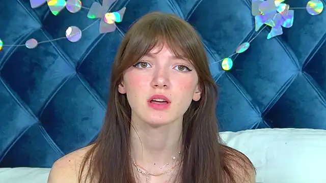 SophiaProve Adlı Modelin Canlı XXX Sohbeti