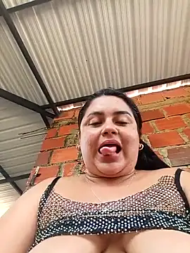 Lena_Cum69 Adlı Modelin Canlı XXX Sohbeti