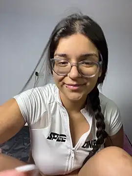 XXX chat uživo modela MiaMillers28