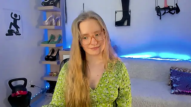 دردشة NancyHottie الجنسية المباشرة