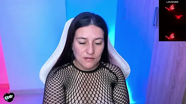 Онлайн чат XXX Saskyaa