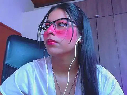 _ALLYSON18_'s Live XXX Chat