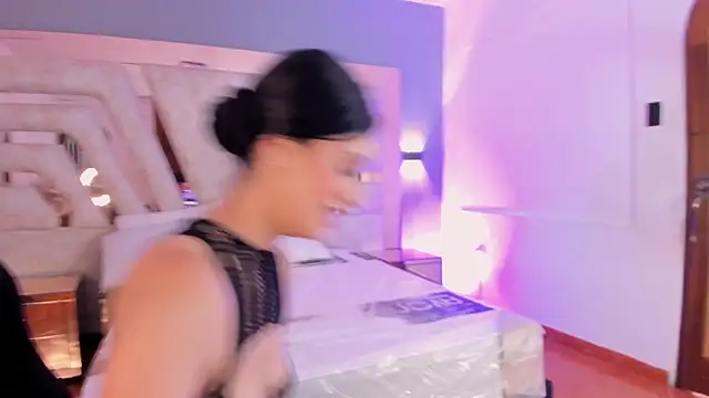 _NatachaDiaz_'s Live XXX Chat