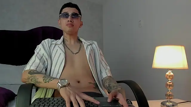 JoshBeech Live XXX Chat