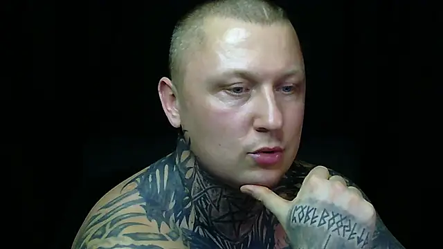 devilWithTats Live XXX Chat