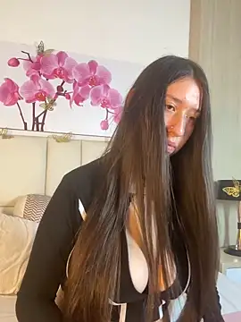 AmberVegaa Adlı Modelin Canlı XXX Sohbeti