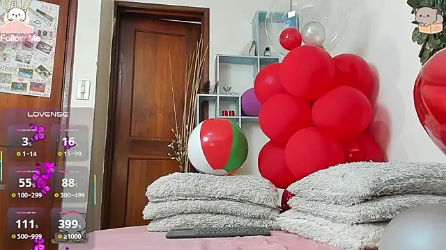 XXX chat uživo modela DestinyHills