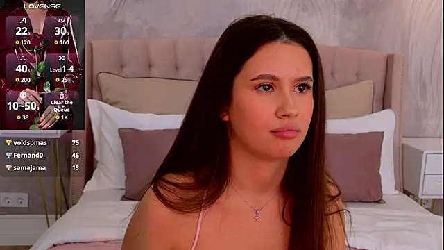 milaleoneli: онлайн-секс-чат