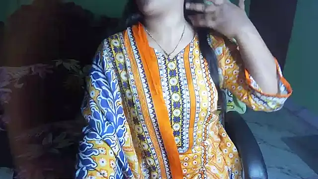 Živý XXX chat BengaliQueenStar