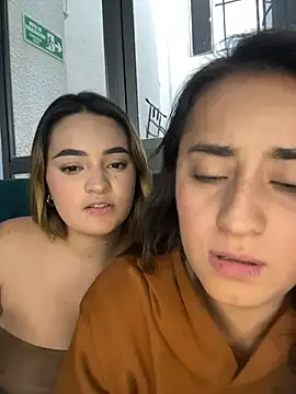 Antonella_Julieta 现场XXX聊天