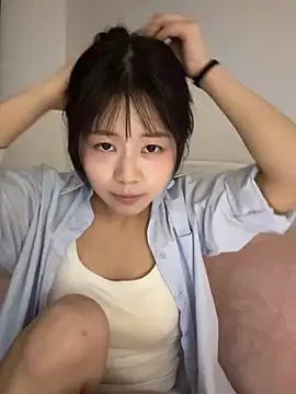 Nana-3 在線直播表演