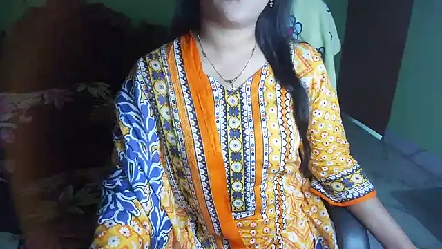 BengaliQueenStar: απευθείας συνομιλία ΧΧΧ