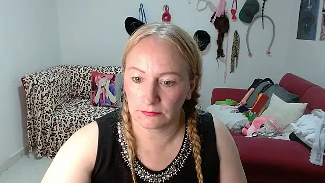 Chat XXX en directo de emperabigbootybigass