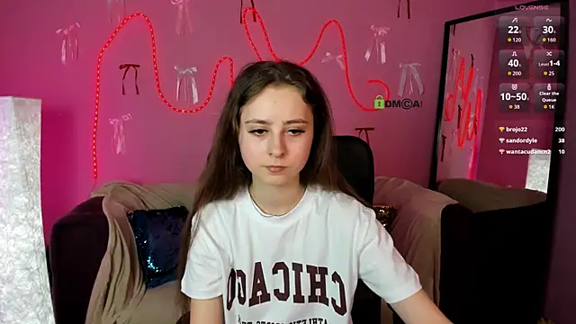 rebecca_smile Chat XXX in diretta