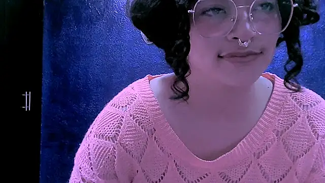 NinaYellow Chat XXX in diretta