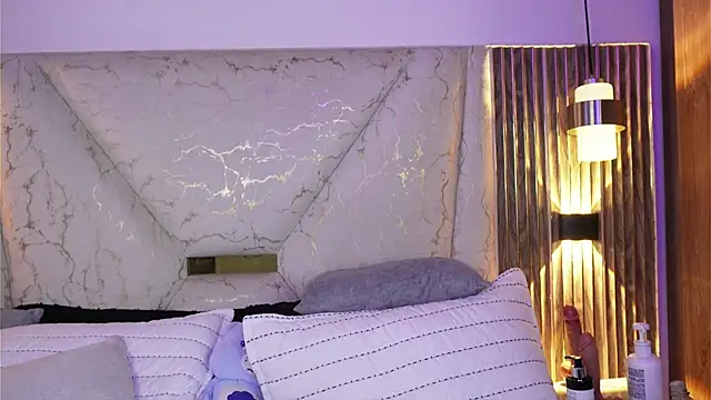 Julieta_priv's Live XXX Chat