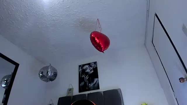 دردشة Samarys_star الجنسية المباشرة