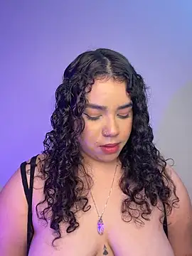 Chat +18 de krisstenSantos ao vivo