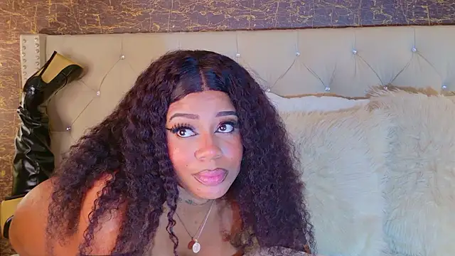 Chat +18 de loana_vegas ao vivo