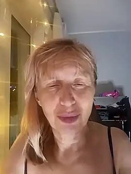 TrinaAdair Chat XXX in diretta