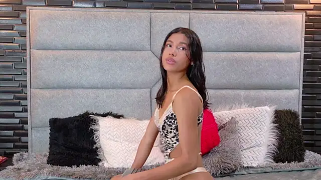 EsmeraldaBlake Live XXX-Chat