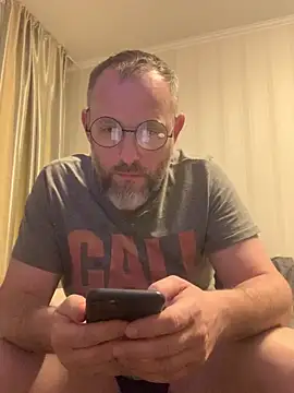 Frosln Live XXX chat