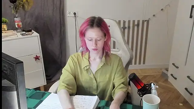 Silly__Milly 即時 XXX 聊天