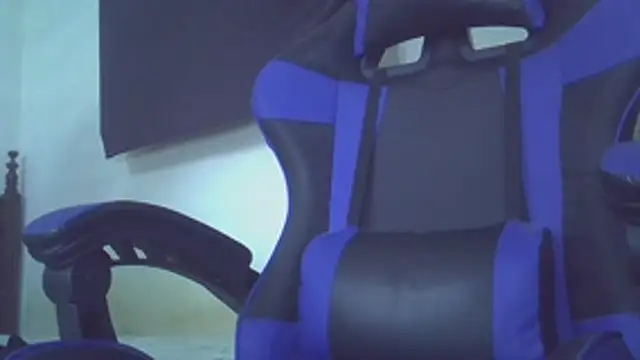 Cris_Exotica webcam show