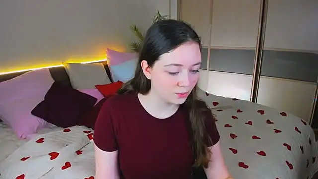 AlluringLookk Pertunjukan Webcam