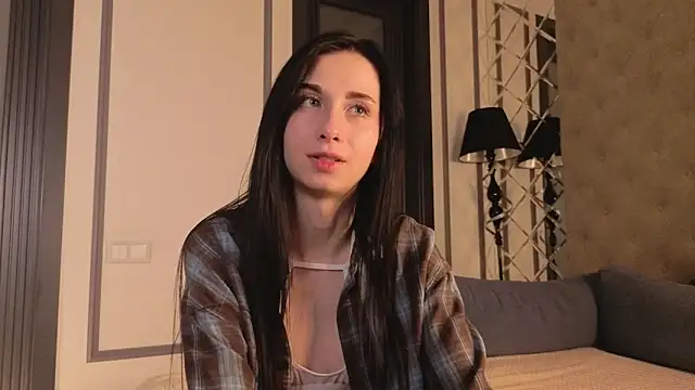 MiguelinaRasmuson's Live XXX Chat