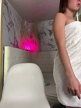 دردشة __Nahomy الجنسية المباشرة