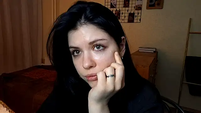 دردشة MiaTemptress الجنسية المباشرة