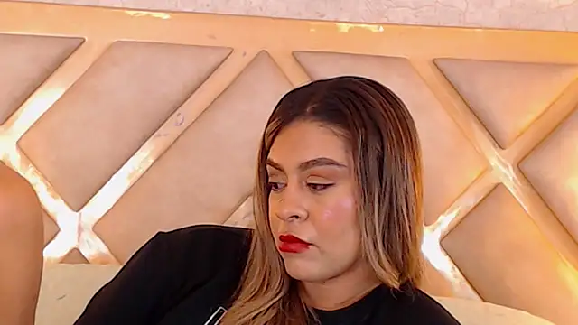 JoannaStanfordのライブXXXチャット