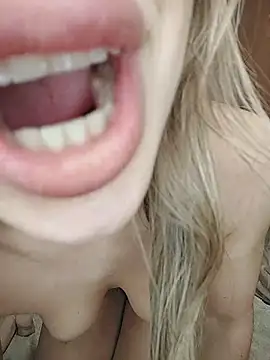 mikateenのライブXXXチャット