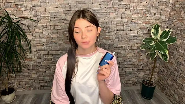 may_rollinsのライブXXXチャット