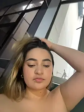 Antonella_Julieta: онлайн-секс-чат