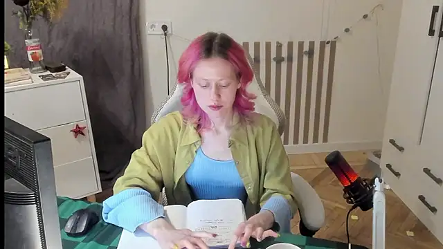 Silly__Milly Live XXX-chat