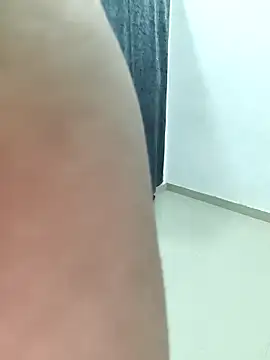 Pokazy przed kamerką – Urs_sassyshikha