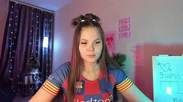 Kira_love_81 Chat XXX live