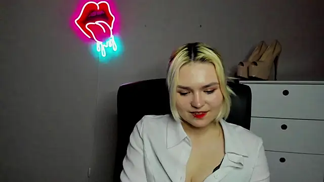 SweetLilyxo live XXX chat