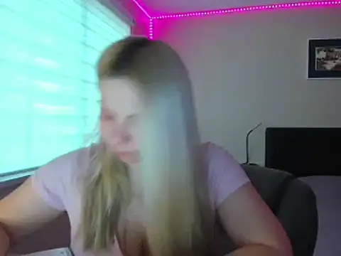 callme_iva's Webcam Show