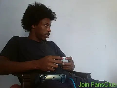 Larry-n-clouds Chat XXX in diretta