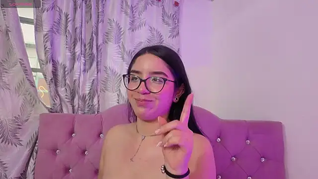 MILAH_TAY Chat XXX in diretta