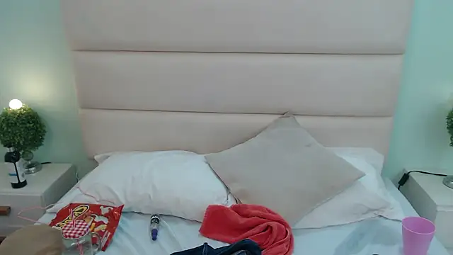 ScarletLevis Chat XXX live