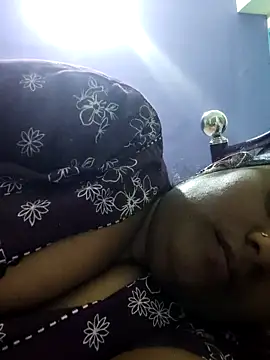 yamini1431 Show Webcam