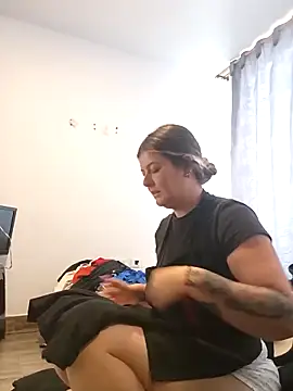 Fernandar2025 Adlı Modelin Canlı XXX Sohbeti