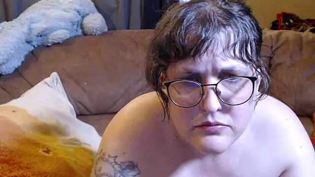 Chat +18 de ladyfrombonn ao vivo