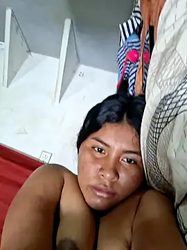 Chat +18 de Sweet-Dirty-Storm ao vivo